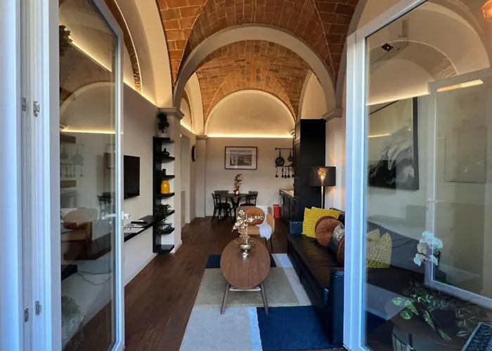 Апартаменты Chic Retreat Gem Флоренция